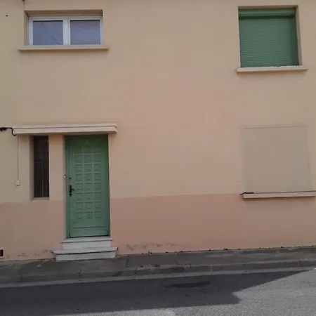 Chez Jo, Bages 66, 2 Avec Terrasse