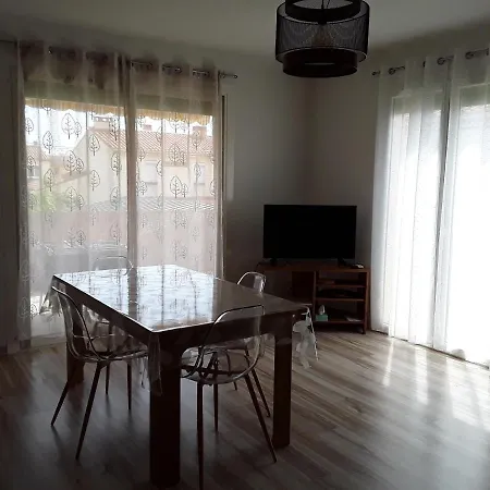 Апартаменты Chez Jo, 66, 2 Avec Terrasse Bages (Pyrenees-Orientales)